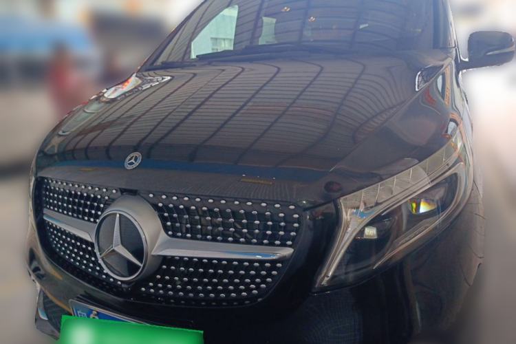 Used Mercedes-Benz V-Class  Front