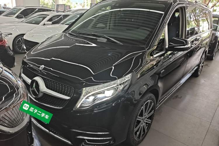 Used Mercedes-Benz V-Class 2021 V 260 L Long-wheelbase Luxury Edition Front