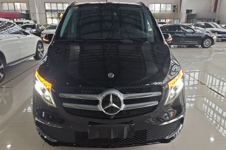 Used Mercedes-Benz V-Class 2021 V 260 Prestige Edition Front