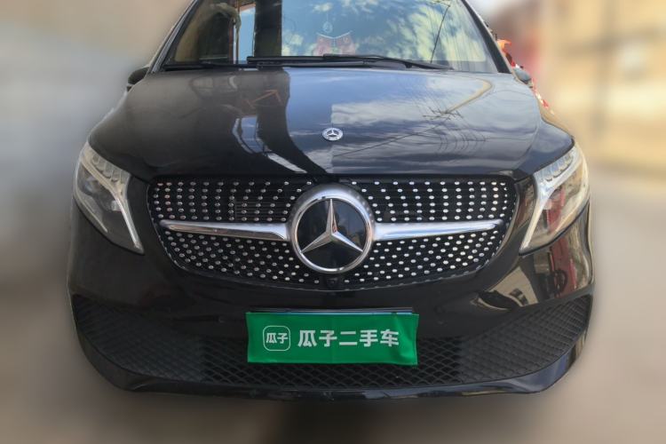 Used Mercedes-Benz V-Class 2021 V 260 Avantgarde Edition Front