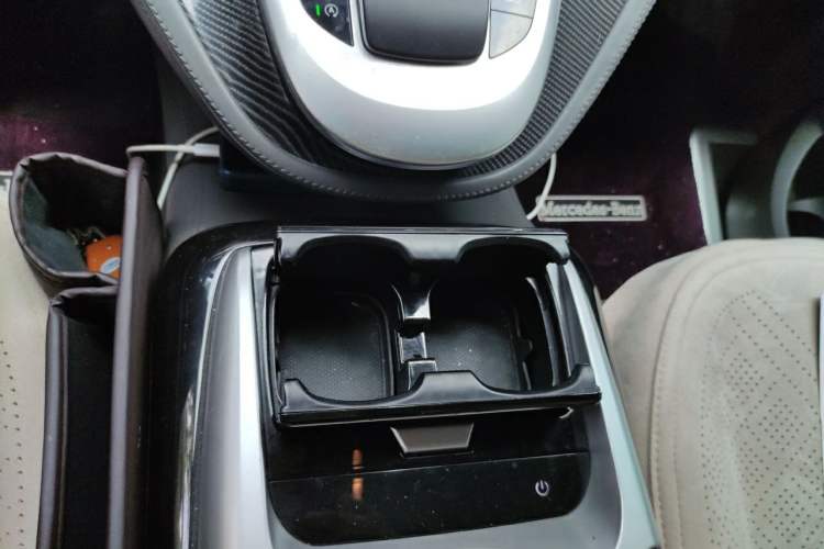 Used Mercedes-Benz V-Class 2021 V 260 L Long Wheelbase Prestige Edition Gear Lever