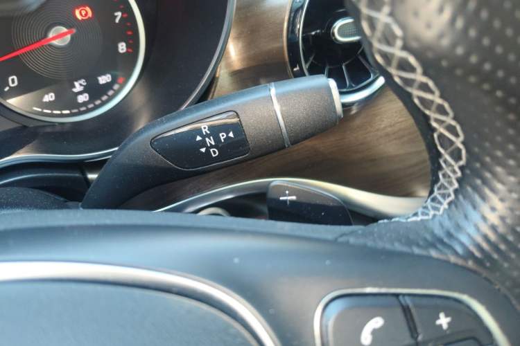 Used Mercedes-Benz V-Class 2021 V 260 L Long-wheelbase Luxury Edition Gear Lever