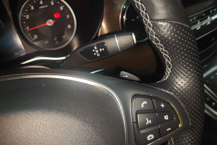 Used Mercedes-Benz V-Class 2021 V 260 L Long-wheelbase Luxury Edition Gear Lever