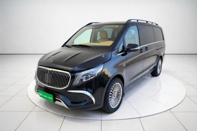 Ojetý Mercedes-Benz V-Class 2021 V 260 L Long Wheelbase Prestige Edition