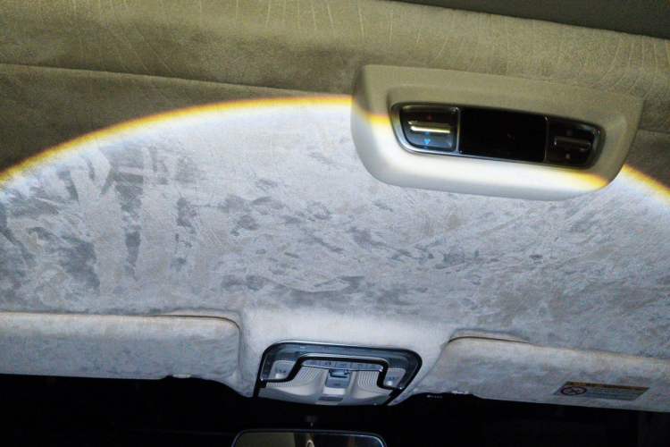 Used Mercedes-Benz V-Class 2021 V 260 Avantgarde Edition Headliner