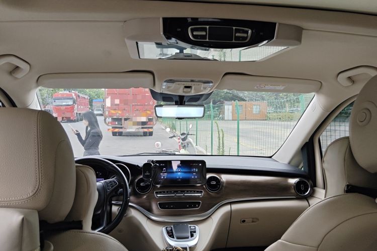 Used Mercedes-Benz V-Class 2021 V 260 L Long Wheelbase Prestige Edition Headliner
