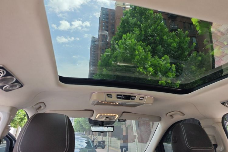 Used Mercedes-Benz V-Class 2021 V 260 L Long-wheelbase Luxury Edition Headliner