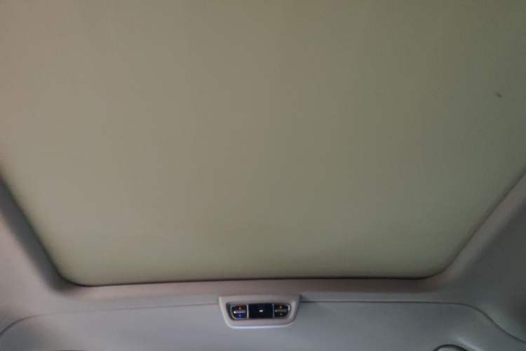Used Mercedes-Benz V-Class 2021 V 260 Prestige Edition Headliner