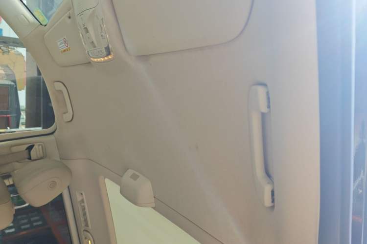 Used Mercedes-Benz V-Class 2021 V 260 Prestige Edition Headliner