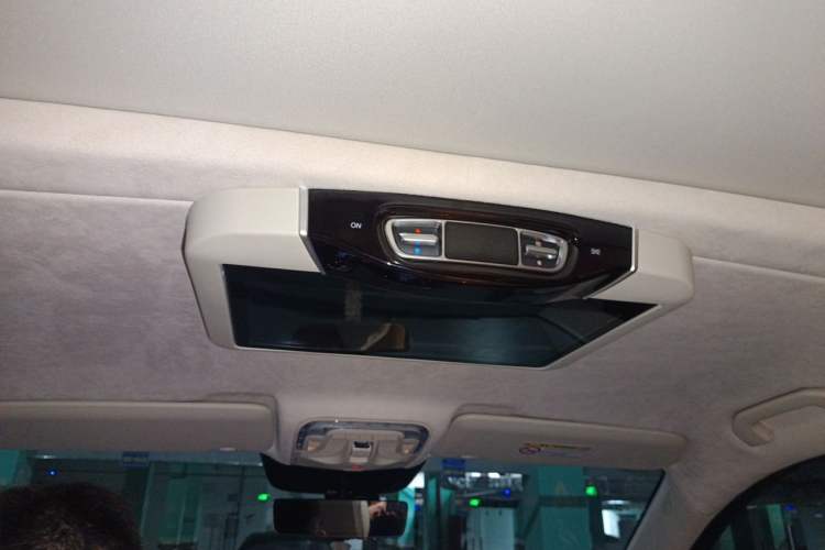 Used Mercedes-Benz V-Class 2021 V 260 L Long-wheelbase Luxury Edition Headliner