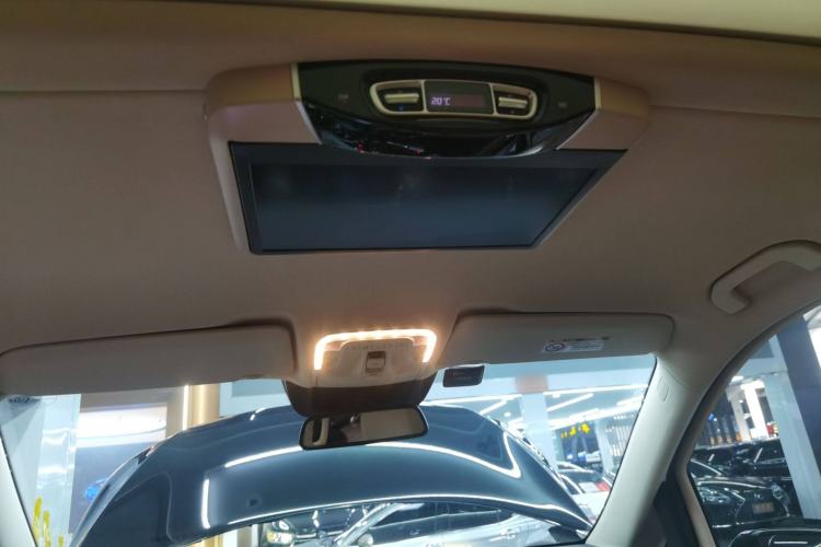 Used Mercedes-Benz V-Class 2021 V 260 Avantgarde Edition Headliner