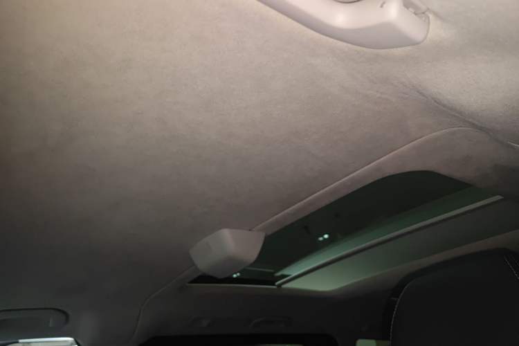 Used Mercedes-Benz V-Class 2021 V 260 L Long-wheelbase Luxury Edition Headliner