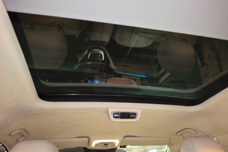 Used Mercedes-Benz V-Class 2021 V 260 L Long Wheelbase Prestige Edition Headliner