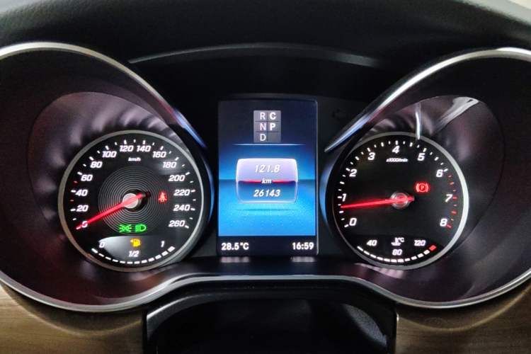 Used Mercedes-Benz V-Class 2021 V 260 L Long Wheelbase Prestige Edition Instrument Cluster