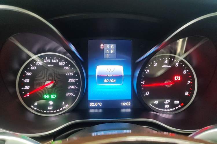 Used Mercedes-Benz V-Class 2021 V 260 Prestige Edition Instrument Cluster