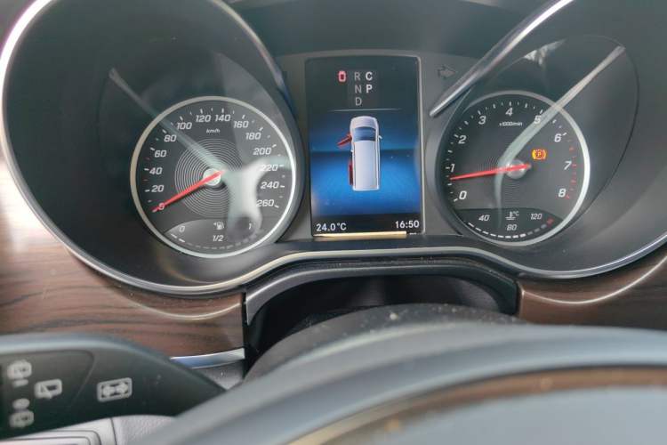 Used Mercedes-Benz V-Class 2021 V 260 Avantgarde Edition Instrument Cluster