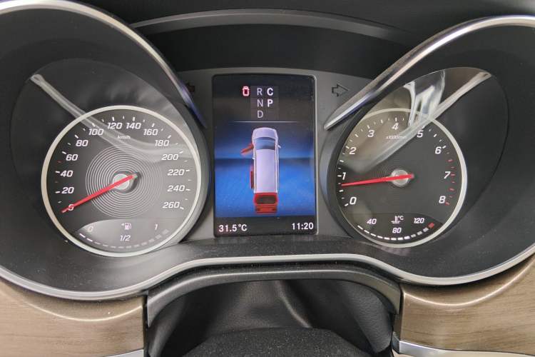 Used Mercedes-Benz V-Class 2021 V 260 L Long Wheelbase Prestige Edition Instrument Cluster