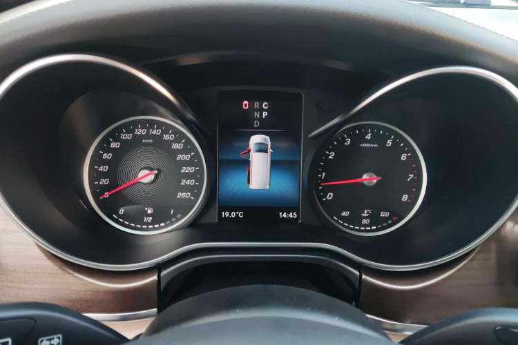 Used Mercedes-Benz V-Class 2021 V 260 L Long Wheelbase Prestige Edition Instrument Cluster