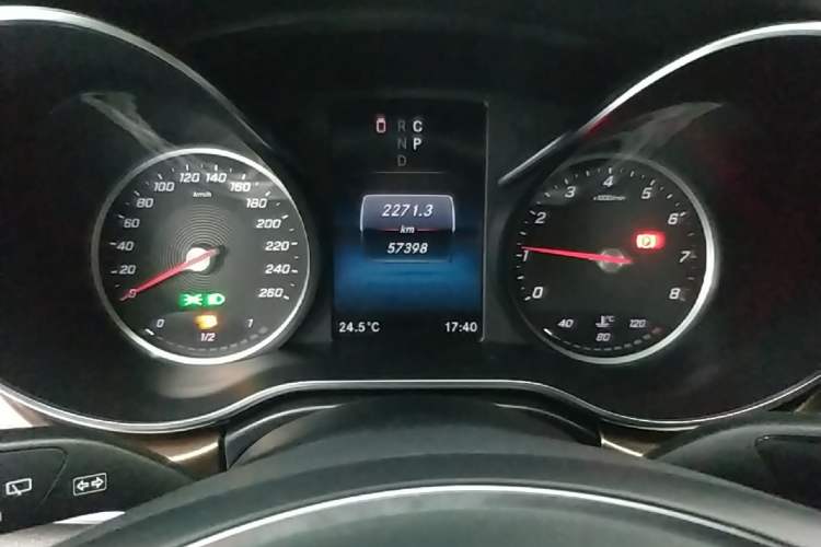 Used Mercedes-Benz V-Class 2021 V 260 L Long-wheelbase Luxury Edition Instrument Cluster
