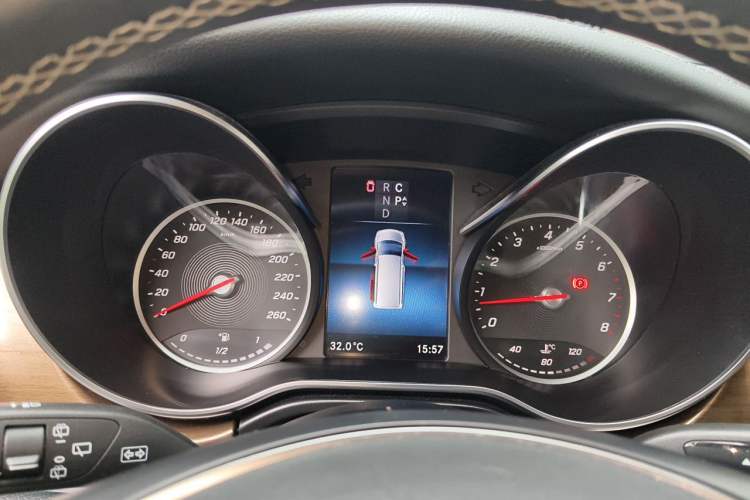 Used Mercedes-Benz V-Class 2021 V 260 L Long-wheelbase Luxury Edition Instrument Cluster