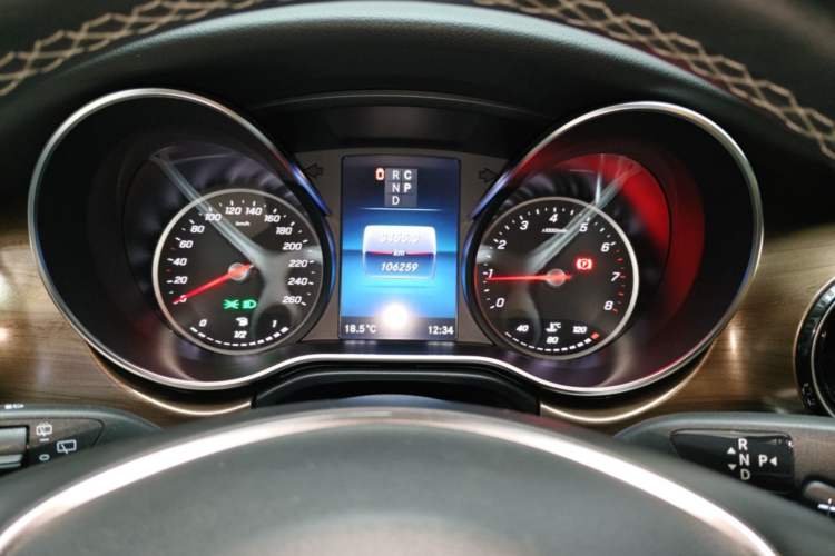 Used Mercedes-Benz V-Class 2021 V 260 L Long-wheelbase Luxury Edition Instrument Cluster