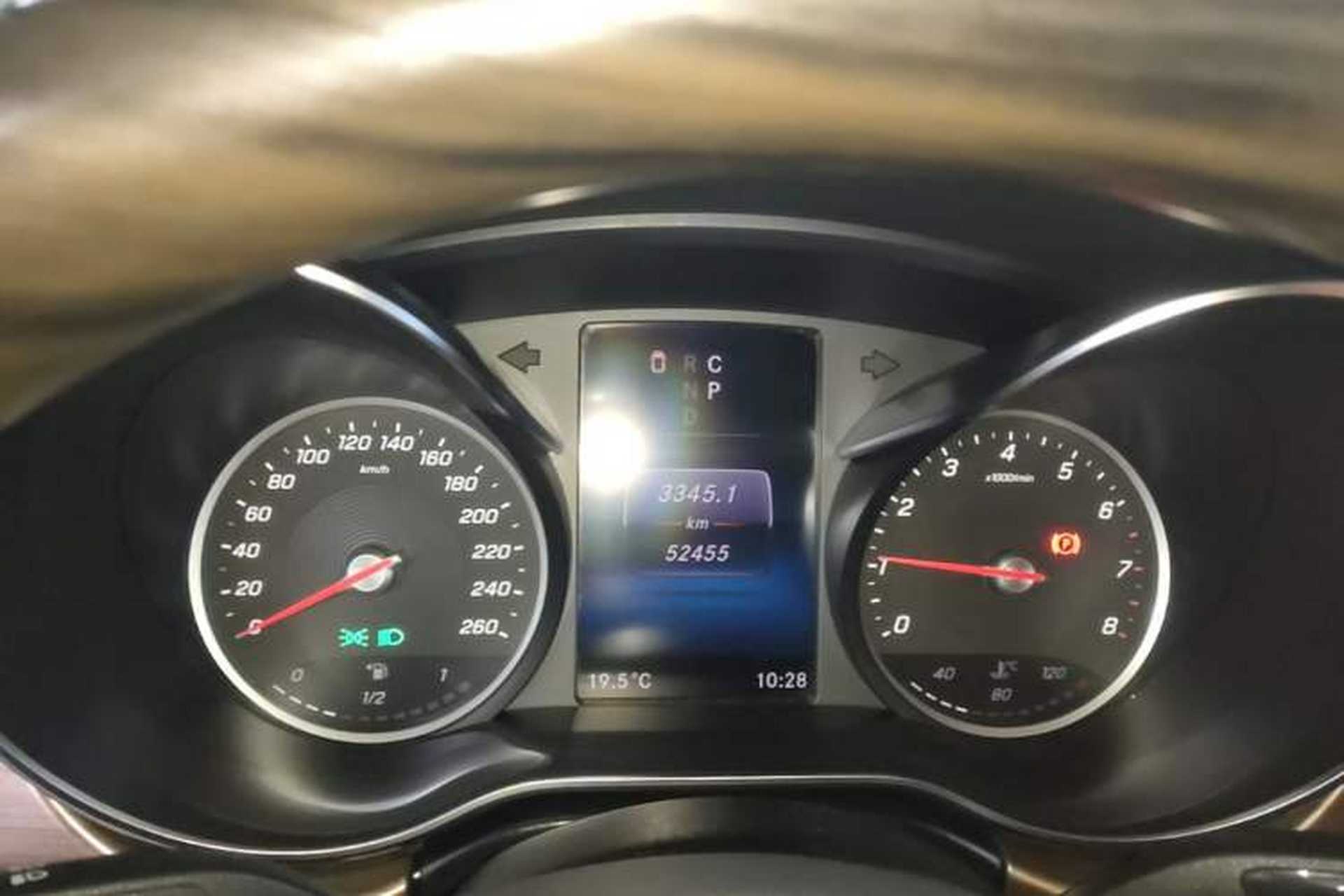 Used Mercedes-Benz V-Class 2021 V 260 L Long-wheelbase Luxury Edition Instrument Cluster