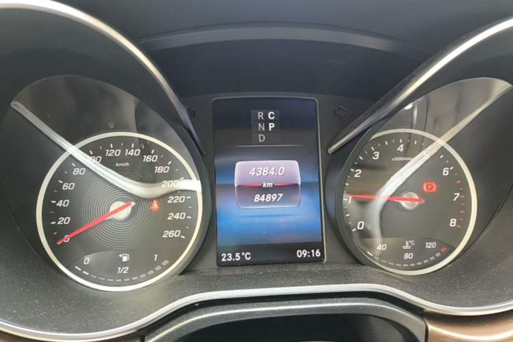 Used Mercedes-Benz V-Class 2021 V 260 L Long-wheelbase Luxury Edition Instrument Cluster