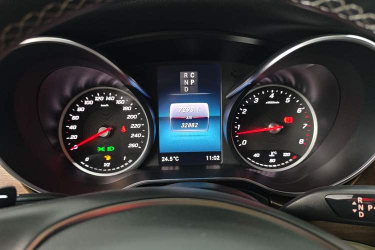 Used Mercedes-Benz V-Class 2021 V 260 L Long-wheelbase Luxury Edition Instrument Cluster