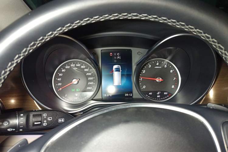 Used Mercedes-Benz V-Class 2021 V 260 L Long-wheelbase Luxury Edition Instrument Cluster