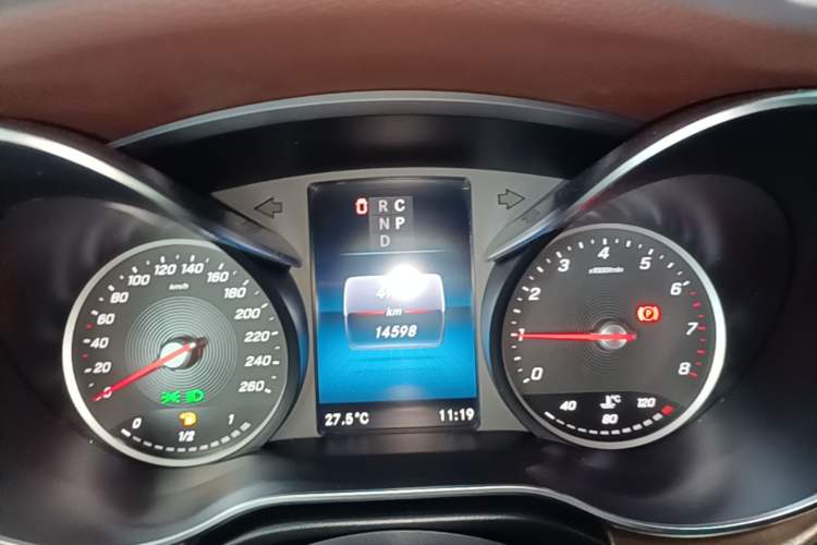 Used Mercedes-Benz V-Class 2021 V 260 L Long-wheelbase Luxury Edition Instrument Cluster