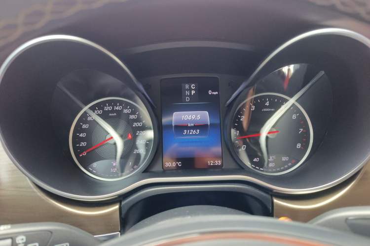 Used Mercedes-Benz V-Class 2021 V 260 L Long-wheelbase Luxury Edition Instrument Cluster