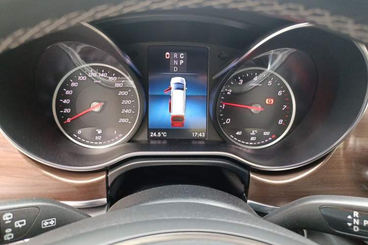 Used Mercedes-Benz V-Class 2021 V 260 L Long Wheelbase Prestige Edition Instrument Cluster