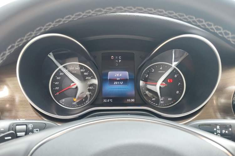 Used Mercedes-Benz V-Class 2021 V 260 L Long-wheelbase Luxury Edition Instrument Cluster