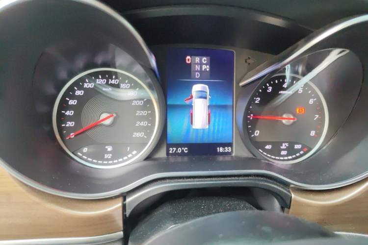 Used Mercedes-Benz V-Class 2021 V 260 Prestige Edition Instrument Cluster