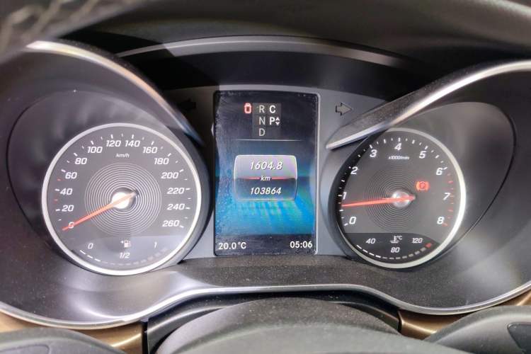 Used Mercedes-Benz V-Class 2021 V 260 Prestige Edition Instrument Cluster