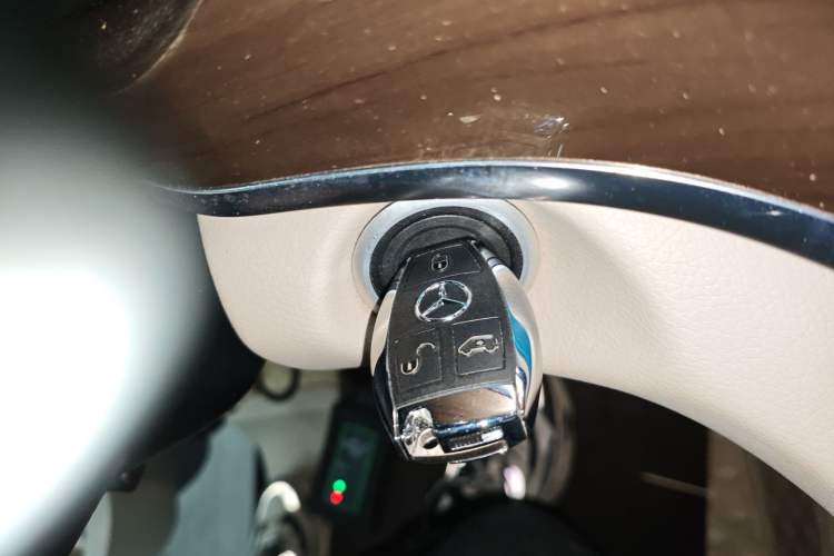 Used Mercedes-Benz V-Class 2021 V 260 L Long-wheelbase Luxury Edition Interior 1