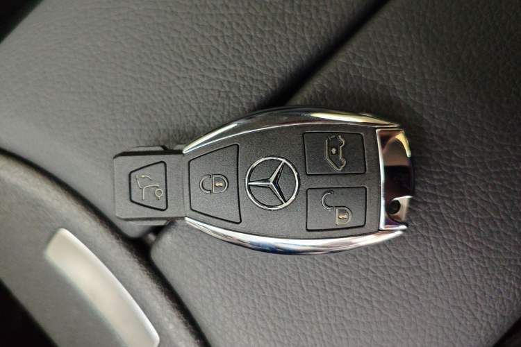 Used Mercedes-Benz V-Class 2021 V 260 L Long-wheelbase Luxury Edition Interior 1