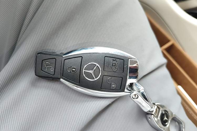 Used Mercedes-Benz V-Class 2021 V 260 L Long-wheelbase Luxury Edition Interior 1