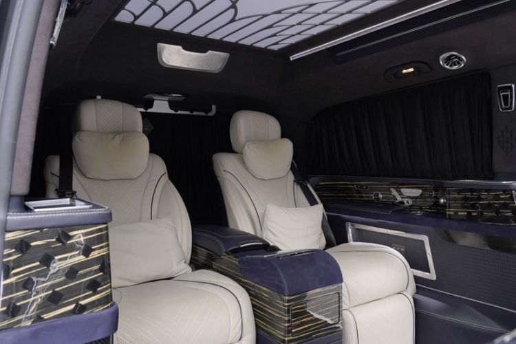Used Mercedes-Benz V-Class 2021 V 260 L Long Wheelbase Prestige Edition Interior 10