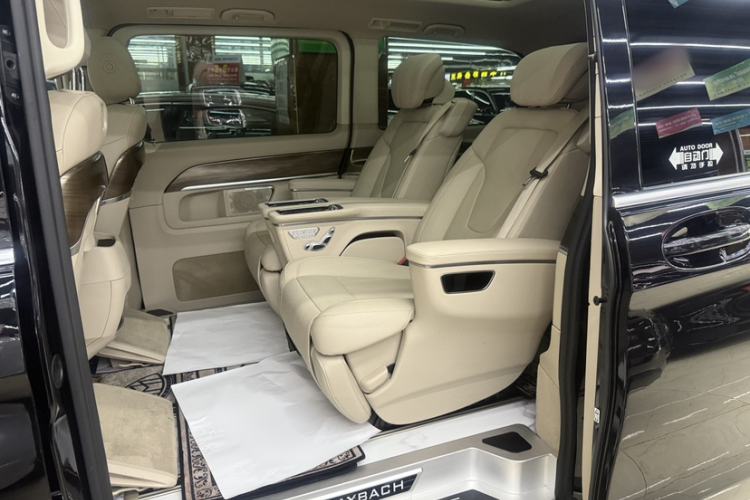 Used Mercedes-Benz V-Class 2021 V 260 Prestige Edition Interior 2