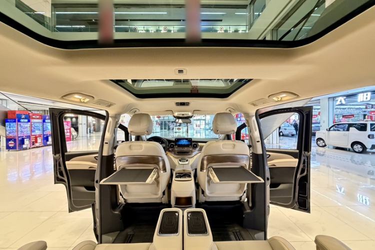 Used Mercedes-Benz V-Class 2021 V 260 Prestige Edition Interior 2