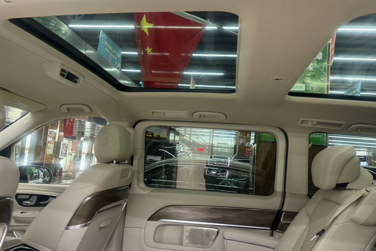 Used Mercedes-Benz V-Class 2021 V 260 Prestige Edition Interior 3