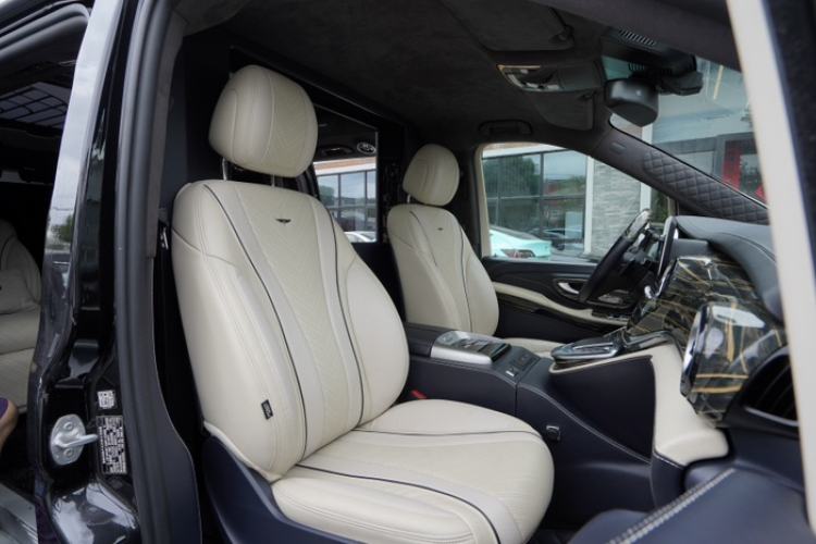 Used Mercedes-Benz V-Class 2021 V 260 L Long Wheelbase Prestige Edition Interior 3