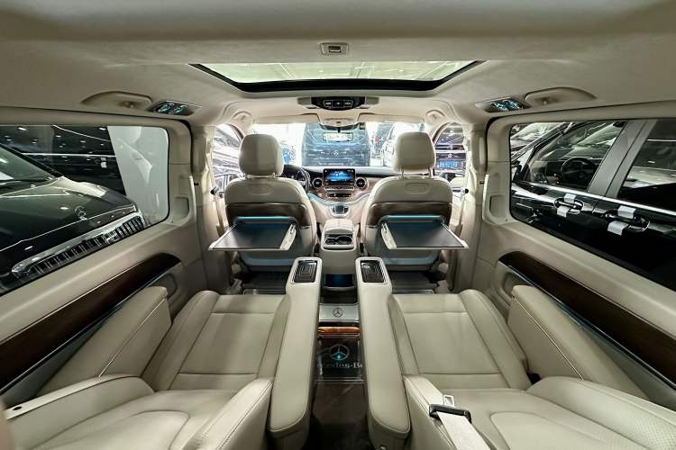 Used Mercedes-Benz V-Class 2021 V 260 L Long-wheelbase Luxury Edition Interior 8