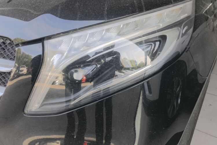 Used Mercedes-Benz V-Class 2021 V 260 Avantgarde Edition Left Front Headlight