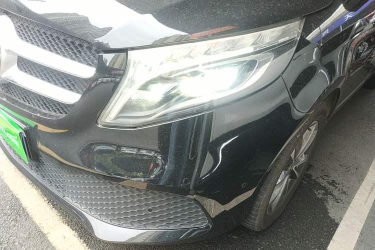 Used Mercedes-Benz V-Class 2021 V 260 Avantgarde Edition Left Front Headlight