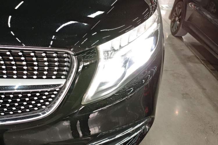Used Mercedes-Benz V-Class 2021 V 260 L Long-wheelbase Luxury Edition Left Front Headlight