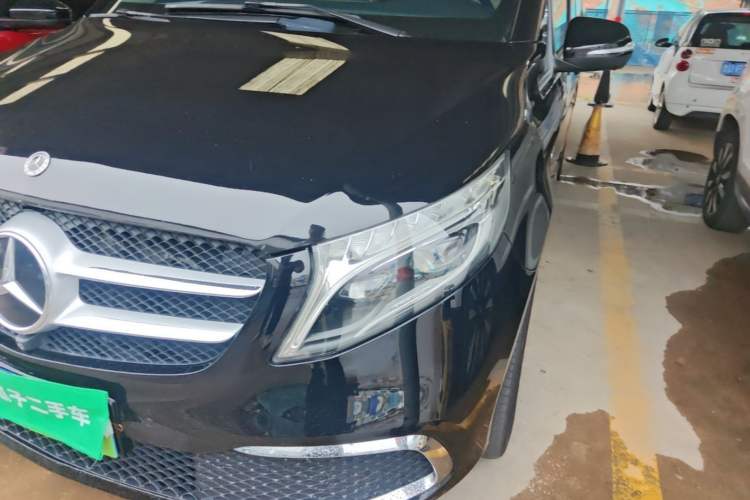 Used Mercedes-Benz V-Class 2021 V 260 L Long Wheelbase Prestige Edition Left Front Headlight