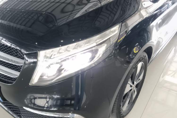Used Mercedes-Benz V-Class 2021 V 260 Prestige Edition Left Front Headlight