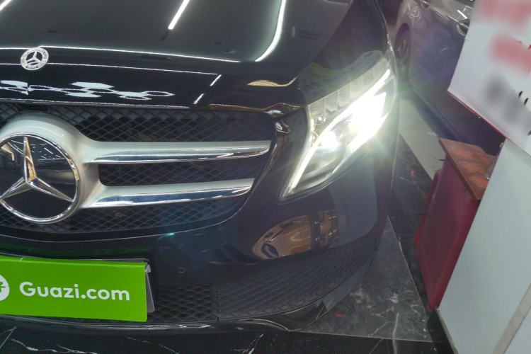 Used Mercedes-Benz V-Class 2021 V 260 Avantgarde Edition Left Front Headlight
